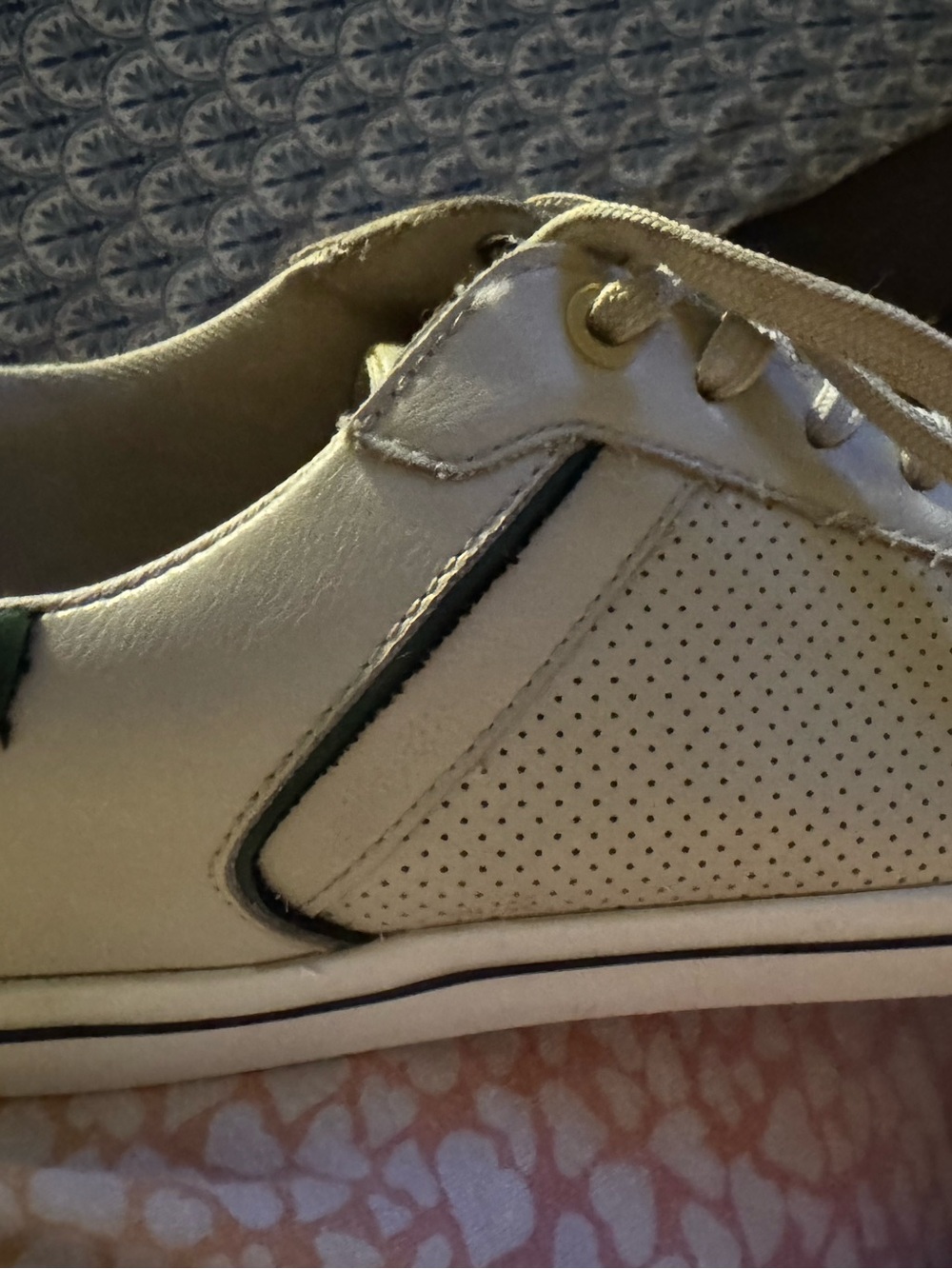 Aldi’s Men's Casual Leather Lace-Up Sneakers beige with green trim - Picture 6 of 8